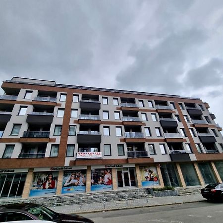 Best Family Apartments & Private Parking Sofia Exteriör bild